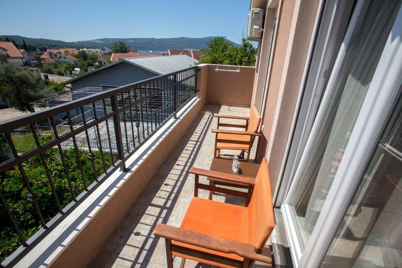 Fort City Apartments Тиват Экстерьер фото